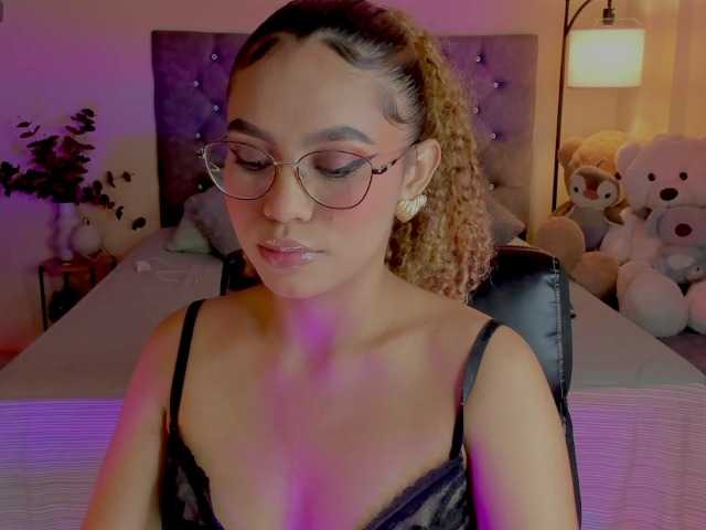 Ximena-sotto live cam on BongaCams