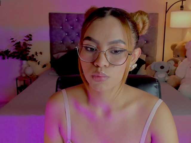 Ximena-sotto live cam on BongaCams