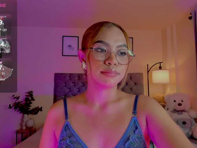 Ximena-sotto live webcam show