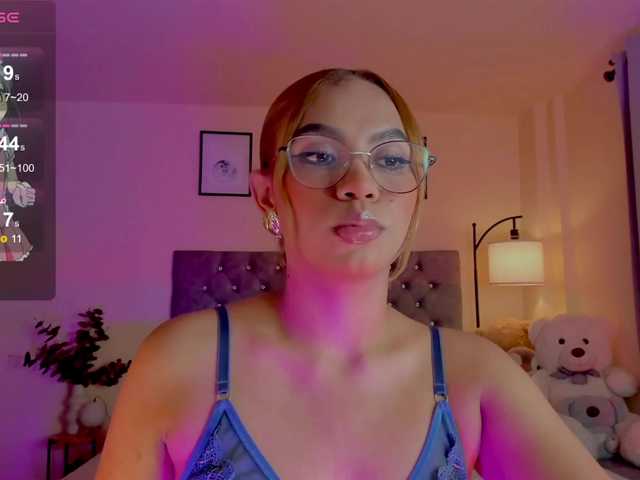 Ximena-sotto live webcam show