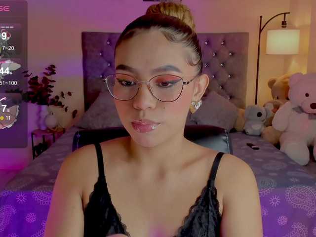Ximena-sotto live cam on BongaCams