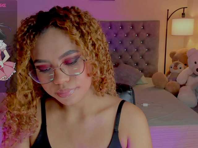 Ximena-sotto live cam on BongaCams