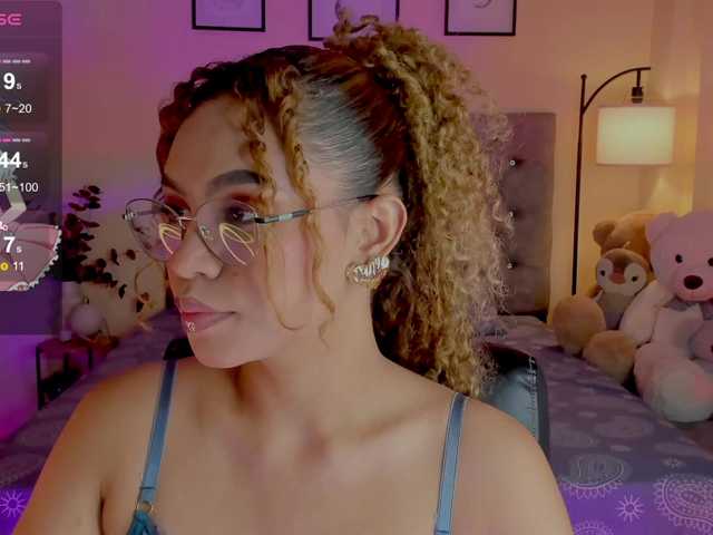 Ximena-sotto live cam on BongaCams