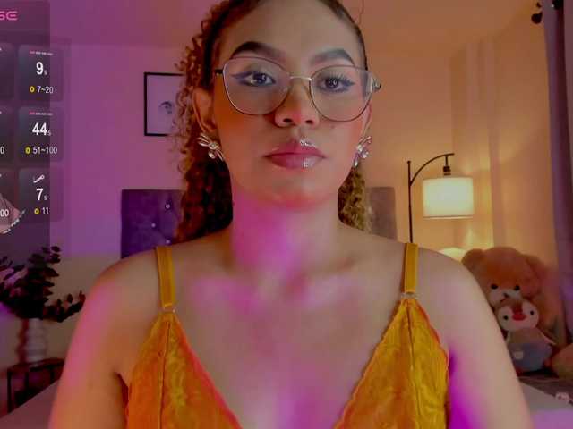 Ximena-sotto live cam on BongaCams