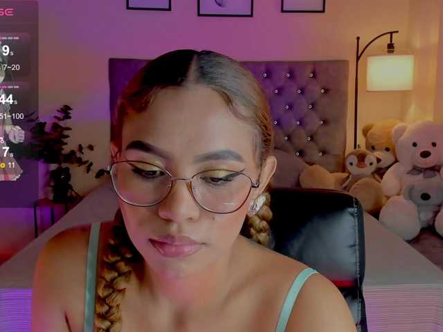 Ximena-sotto live cam on BongaCams