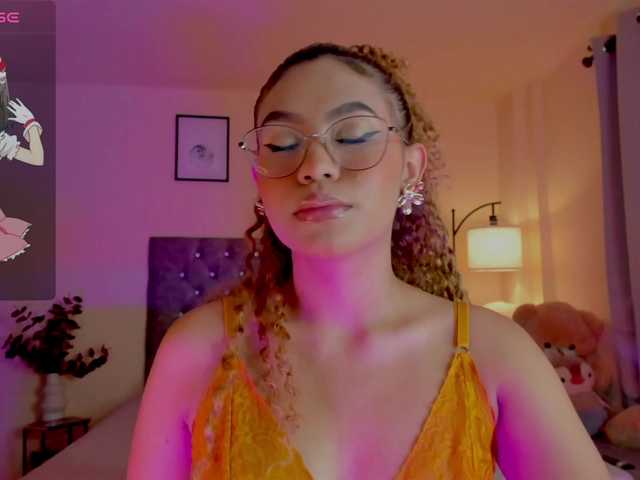 Ximena-sotto live cam on BongaCams