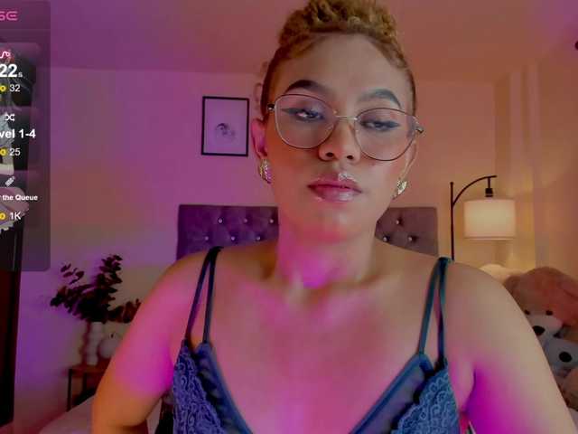 Ximena-sotto live cam on BongaCams