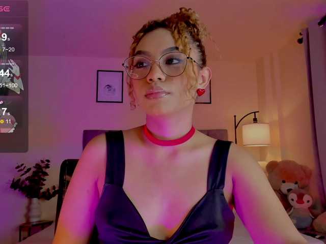 Ximena-sotto live cam on BongaCams