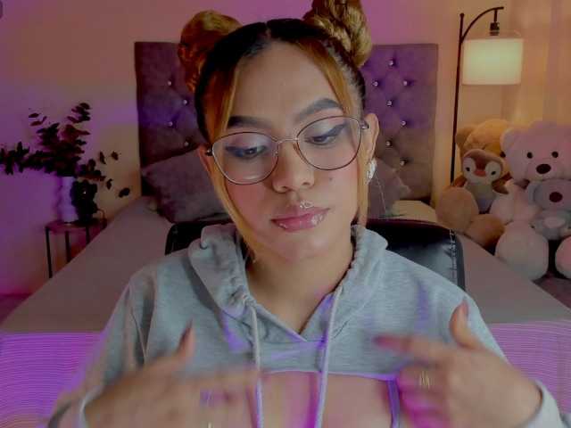 Ximena-sotto live cam on BongaCams