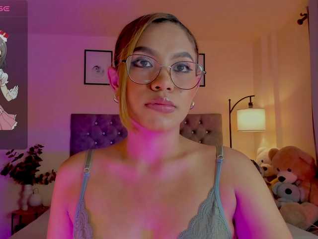 Ximena-sotto live cam on BongaCams