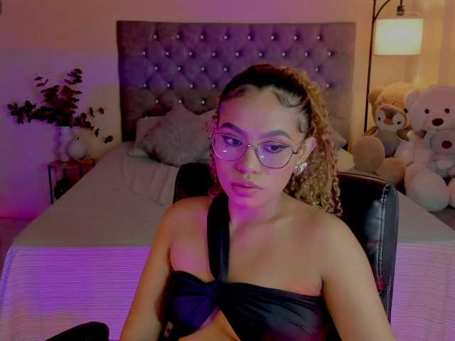 Ximena-sotto live cam on BongaCams