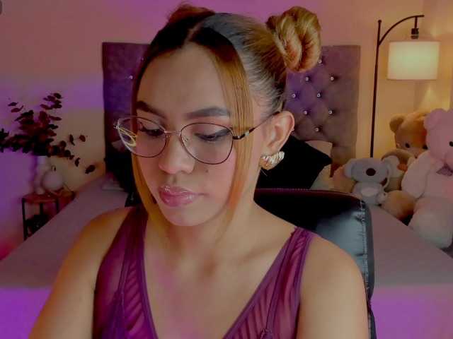 Ximena-sotto live cam on BongaCams
