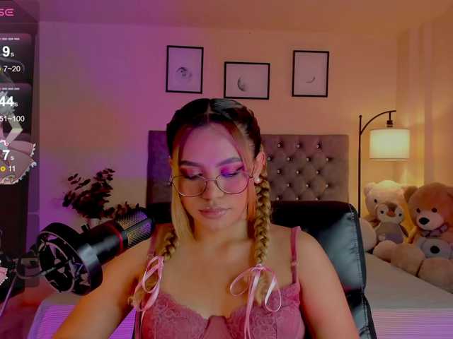 Ximena-sotto live cam on UnifiedCams