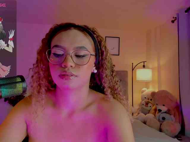 Ximena-sotto webcam