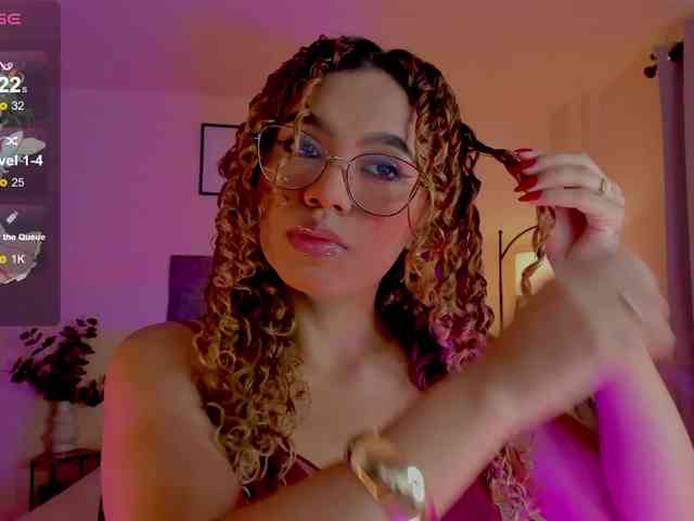 Ximena-sotto webcam