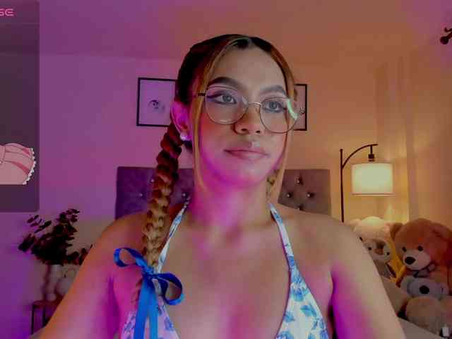 Ximena-sotto webcam