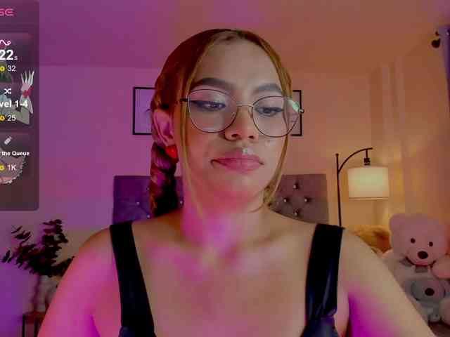 Ximena-sotto webcam