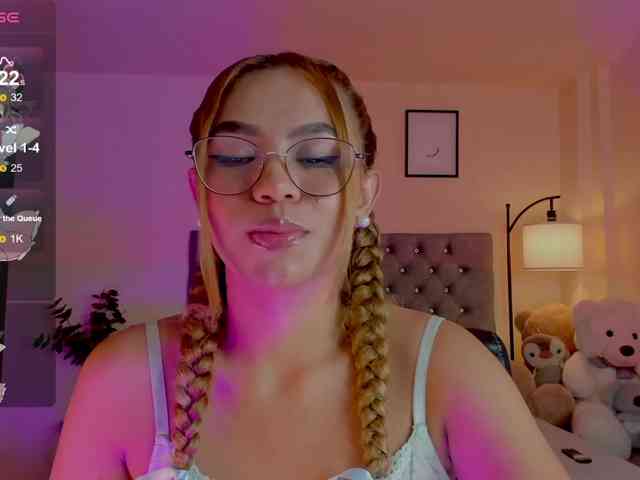 Ximena-sotto webcam