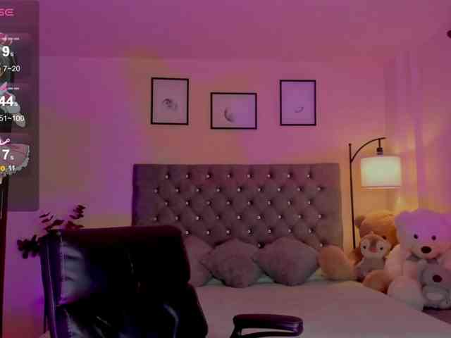 Ximena-sotto webcam