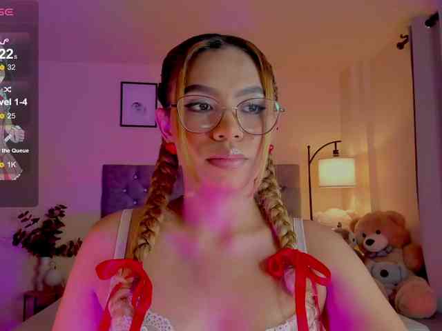 Ximena-sotto webcam