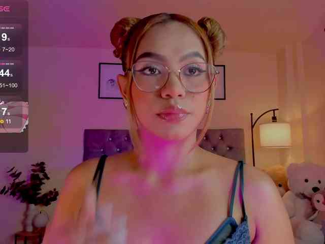 Ximena-sotto webcam