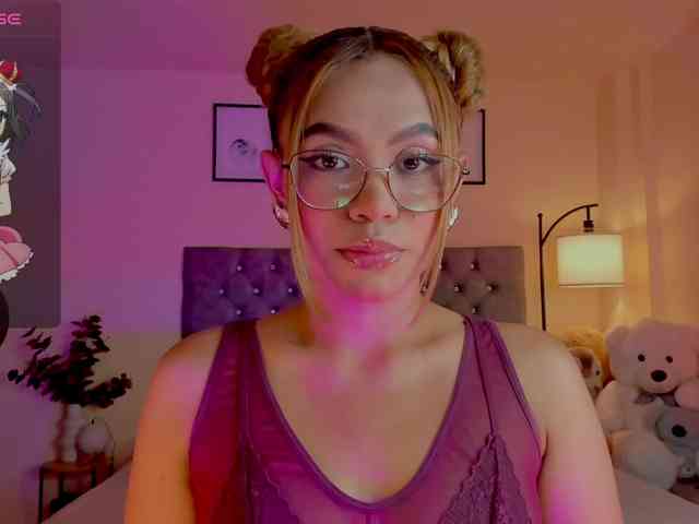 Ximena-sotto webcam