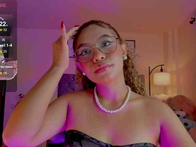 Ximena-sotto webcam