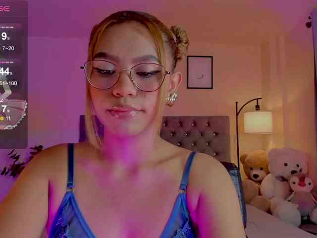 Ximena-sotto webcam