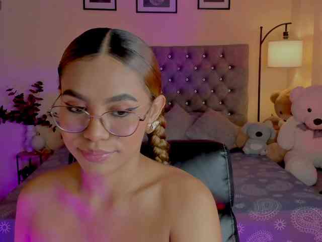 Ximena-sotto webcam