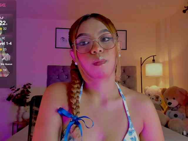 Ximena-sotto webcam
