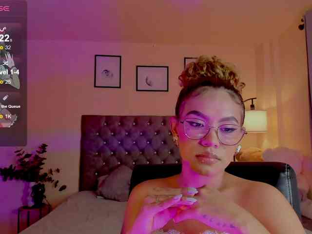 Ximena-sotto webcam
