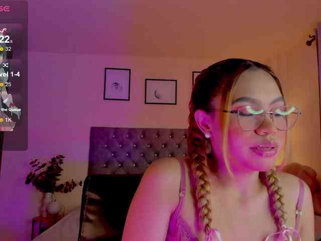 Ximena-sotto webcam