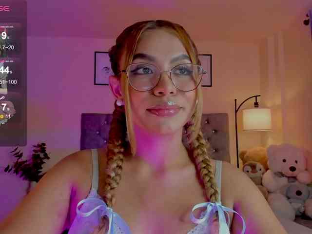 Ximena-sotto webcam