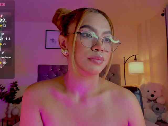 Ximena-sotto webcam