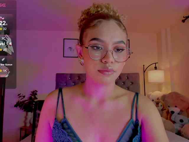 Ximena-sotto webcam