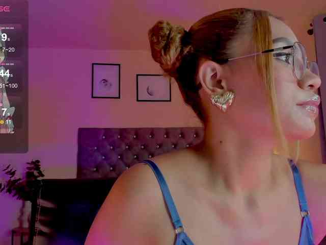 Ximena-sotto webcam