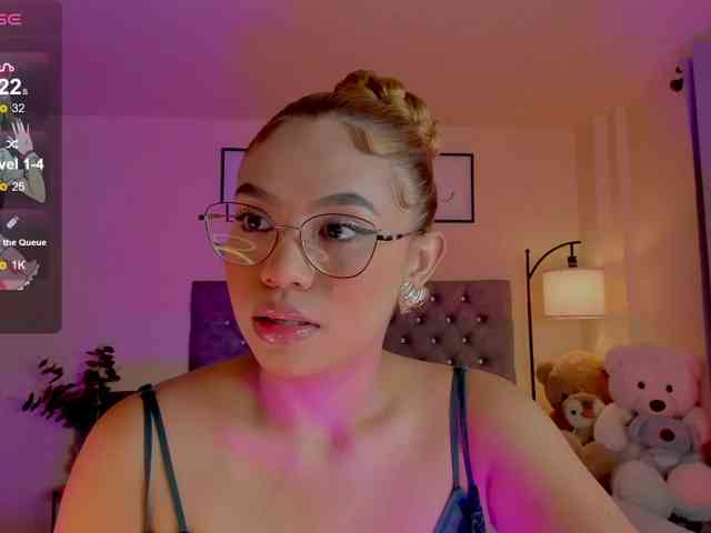 Ximena-sotto webcam