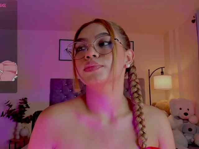 Ximena-sotto webcam