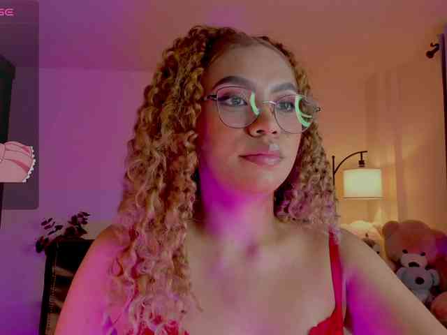 Ximena-sotto webcam