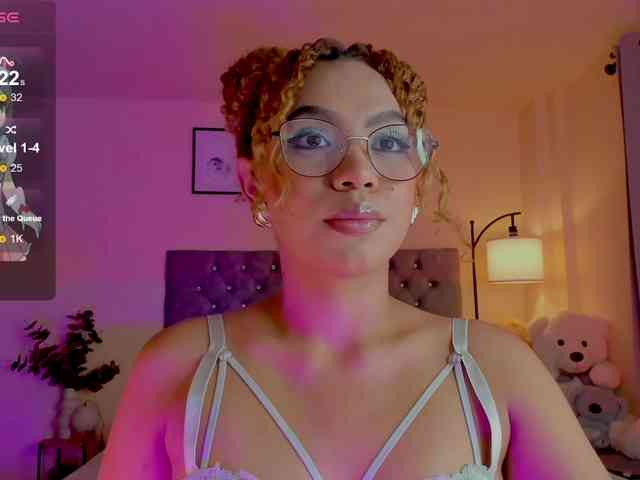 Ximena-sotto webcam