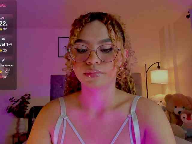 Ximena-sotto webcam