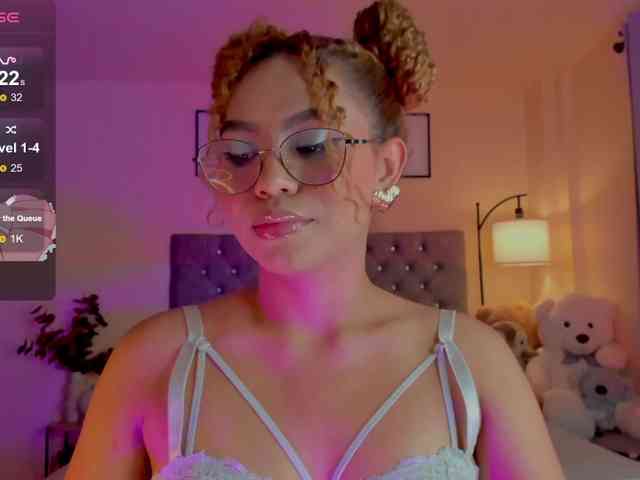 Ximena-sotto webcam