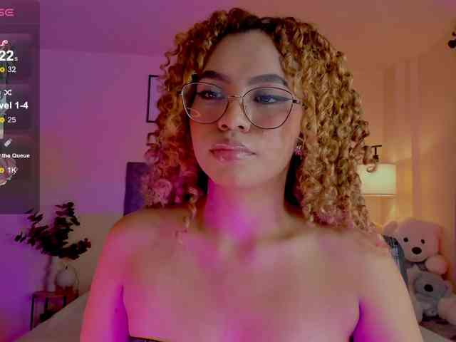 Ximena-sotto webcam