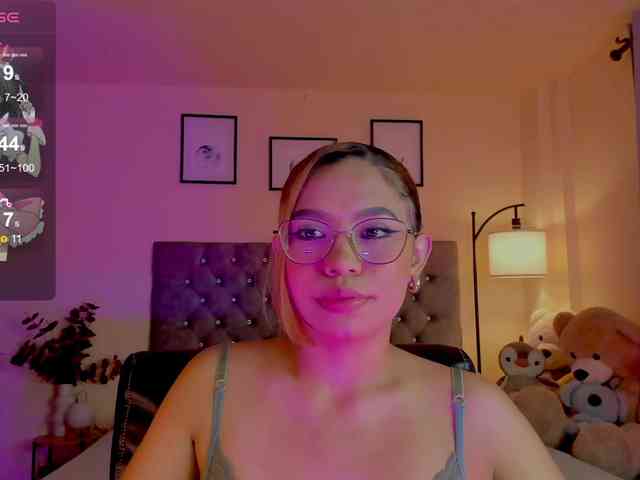 Ximena-sotto webcam