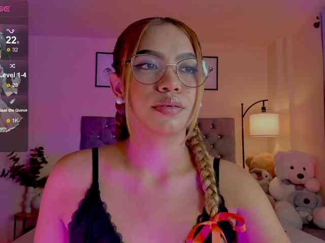 Ximena-sotto webcam