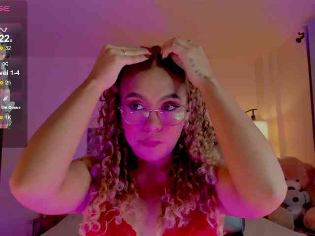 Ximena-sotto webcam