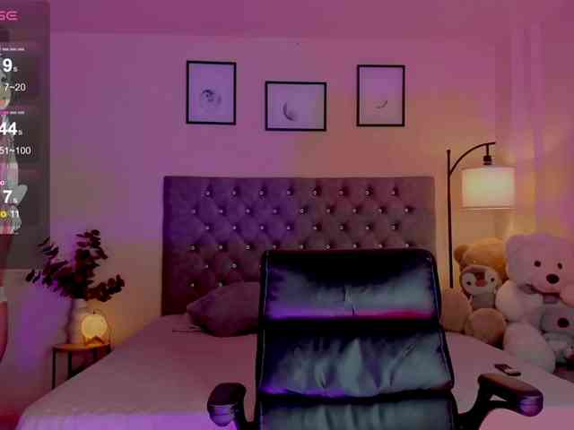 Ximena-sotto webcam