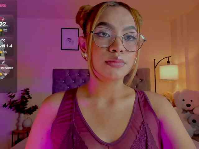 Ximena-sotto webcam
