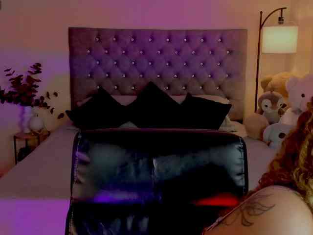 Ximena-sotto webcam