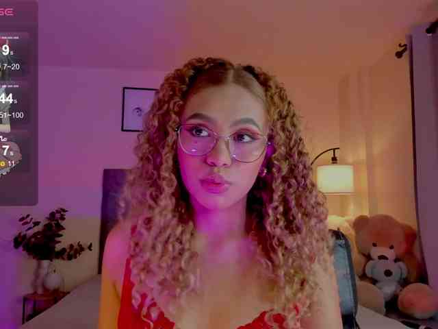 Ximena-sotto webcam